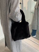 Sac Fourre-Tout Peluche Élégance Hivernale